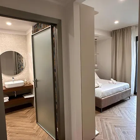 Venus 3*
